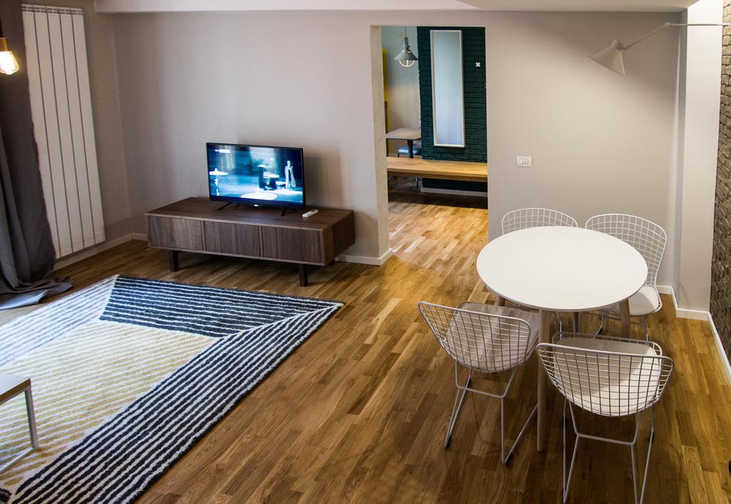 Old City Cosy Apartment Bucureşti Ngoại thất bức ảnh