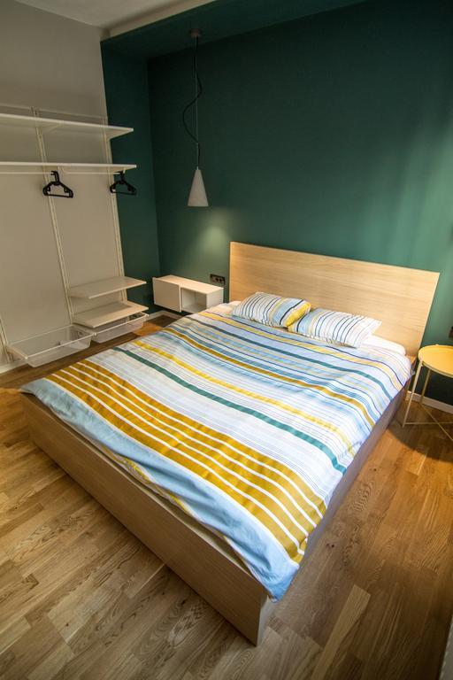 Old City Cosy Apartment Bucureşti Ngoại thất bức ảnh